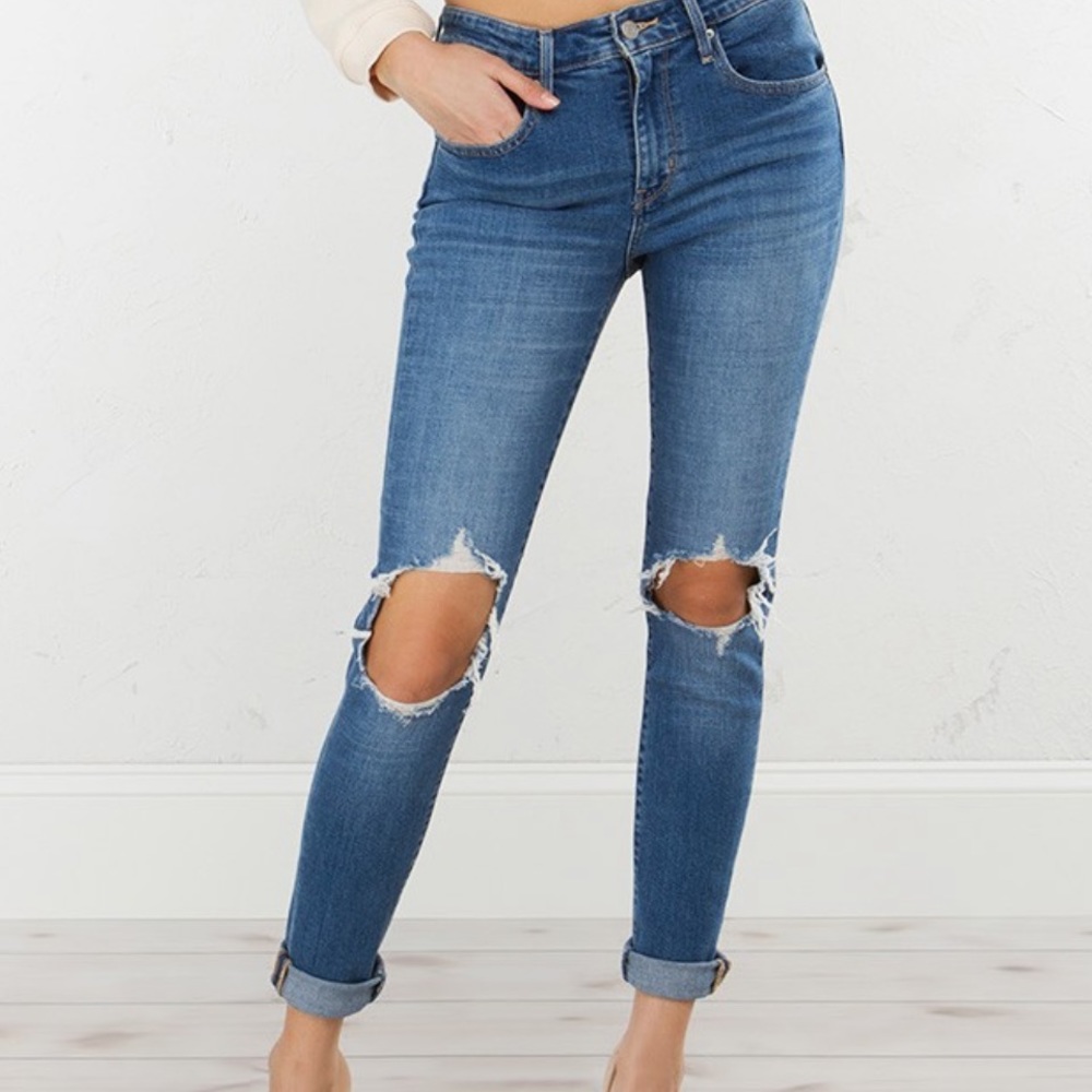 Levi’s 721 High Rise Skinny Jeans